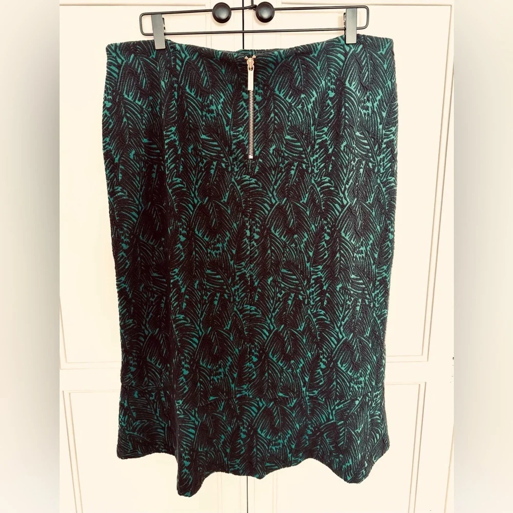 Michael Kors Leaf Pattern Pencil Skirt in Dark Emerald